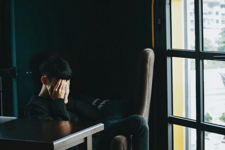 When to Consult a Stress and Anxiety Doctor – Signs, Causes, and Treatment Options